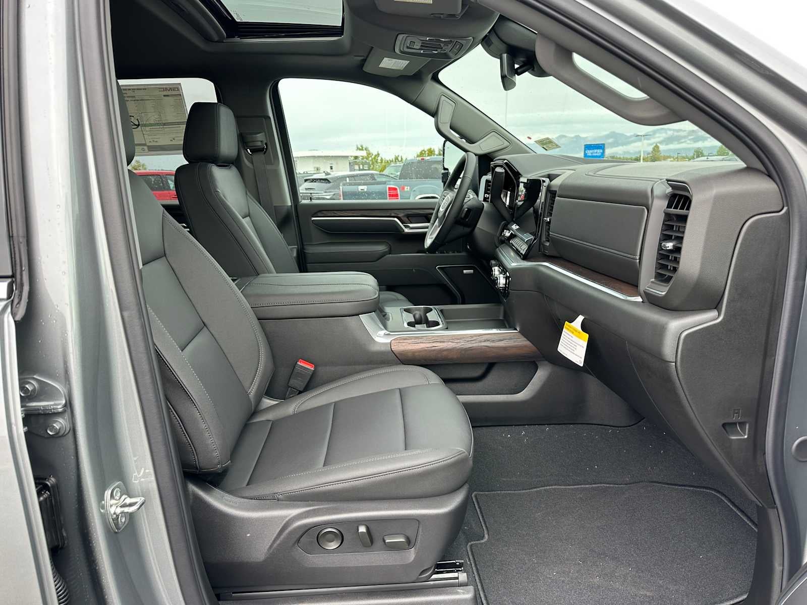 2026 GMC Sierra 2500HD SLT