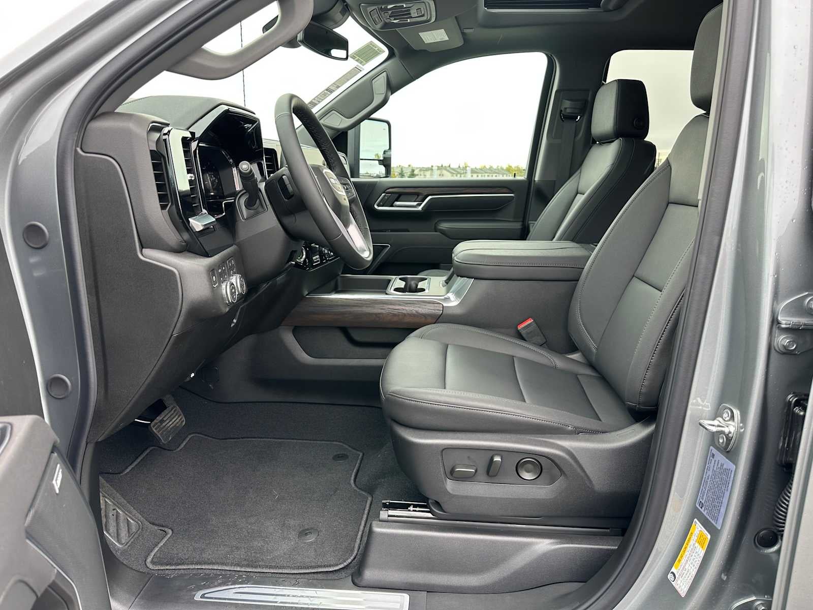 2026 GMC Sierra 2500HD SLT