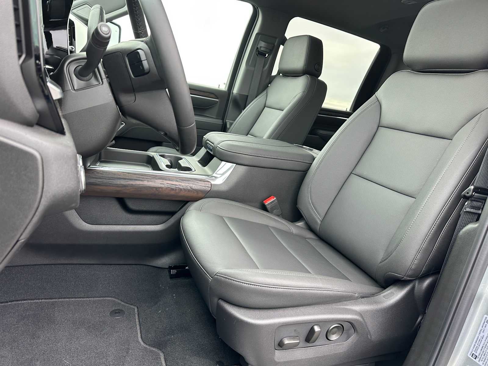 2026 GMC Sierra 2500HD SLT