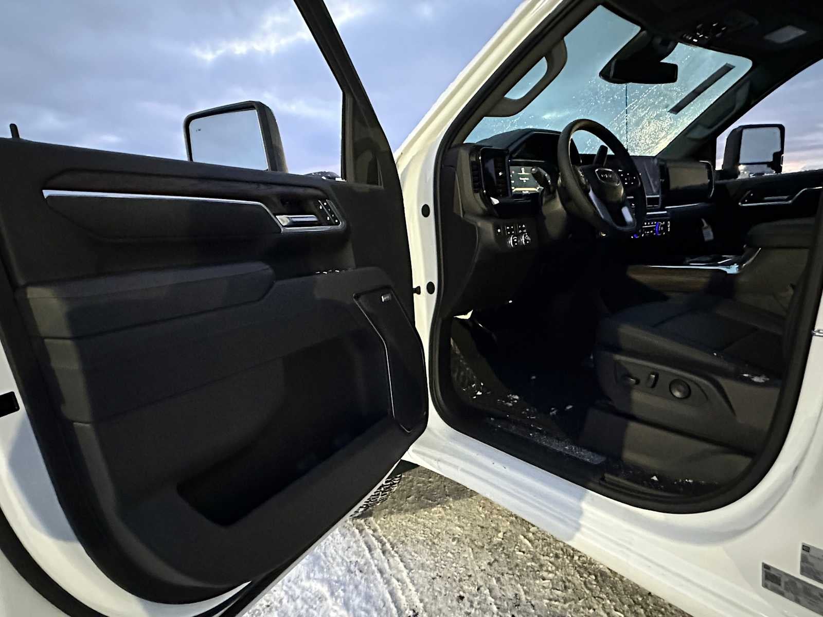 2026 GMC Sierra 2500HD SLT