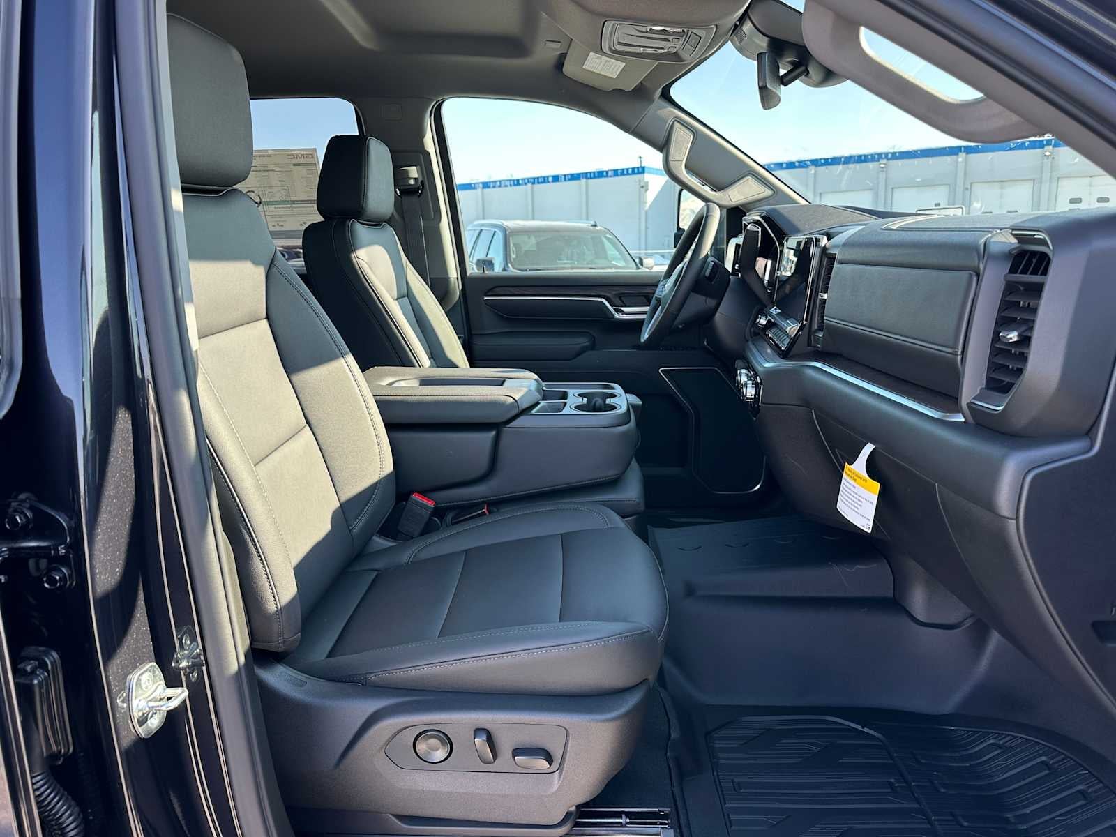 2026 GMC Sierra 2500HD SLT