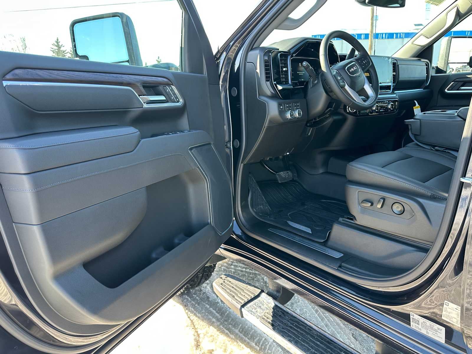 2026 GMC Sierra 2500HD SLT