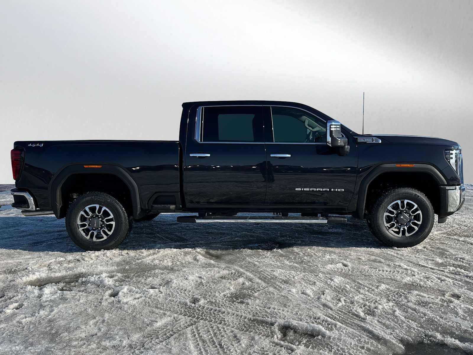 2026 GMC Sierra 2500HD SLT