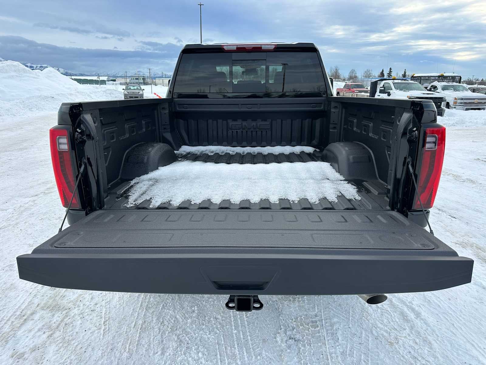 2026 GMC Sierra 2500HD SLT