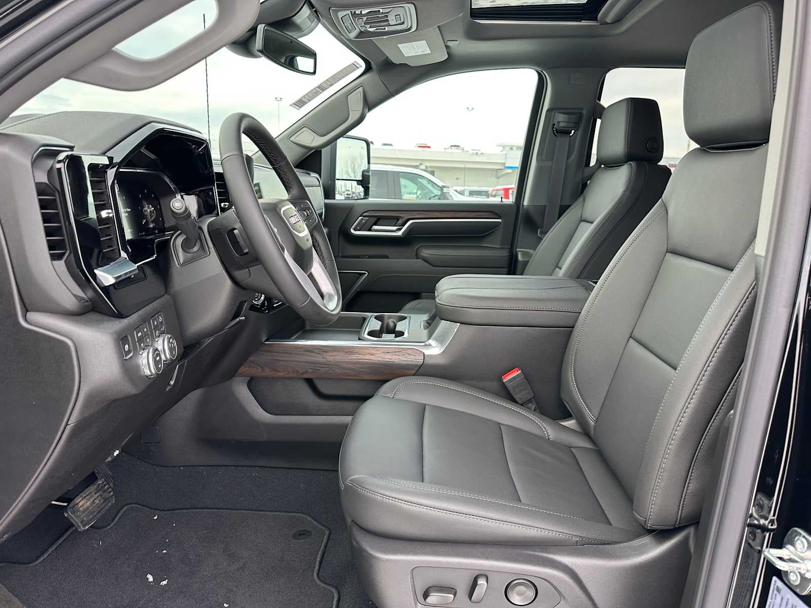 2026 GMC Sierra 2500HD SLT