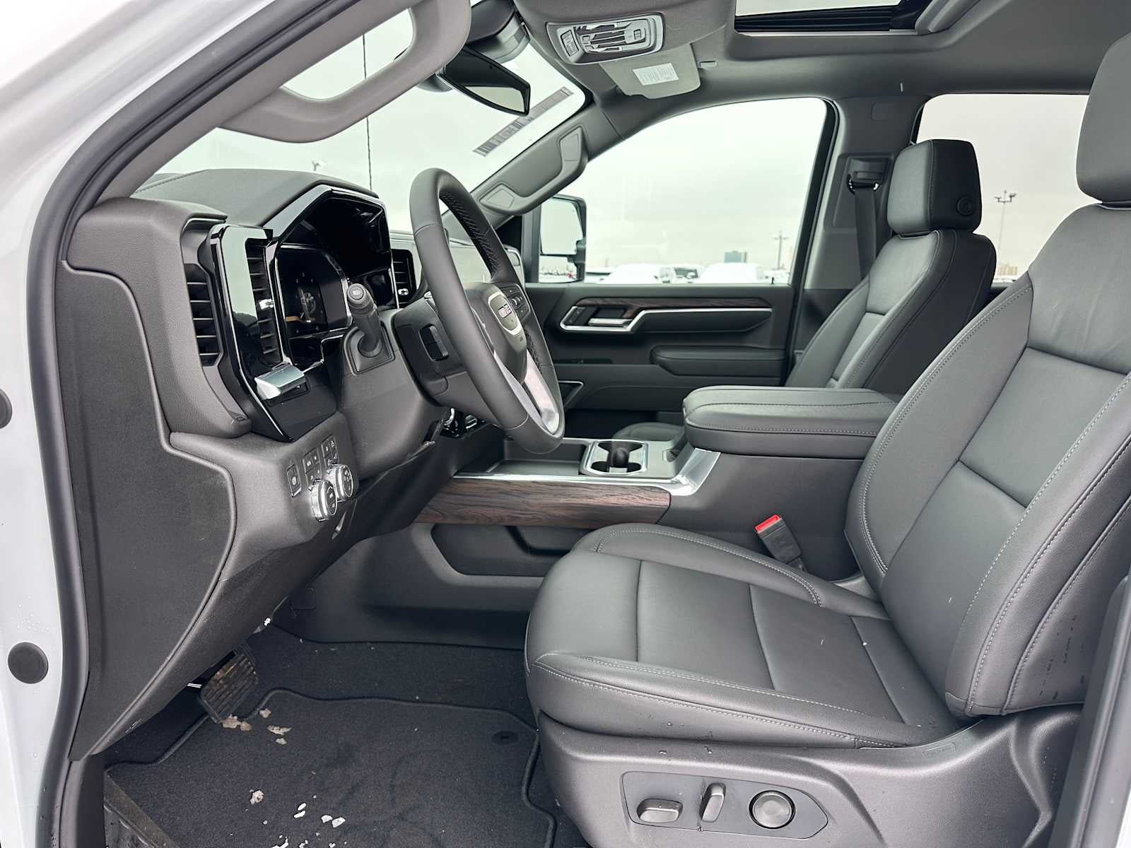 2026 GMC Sierra 2500HD SLT