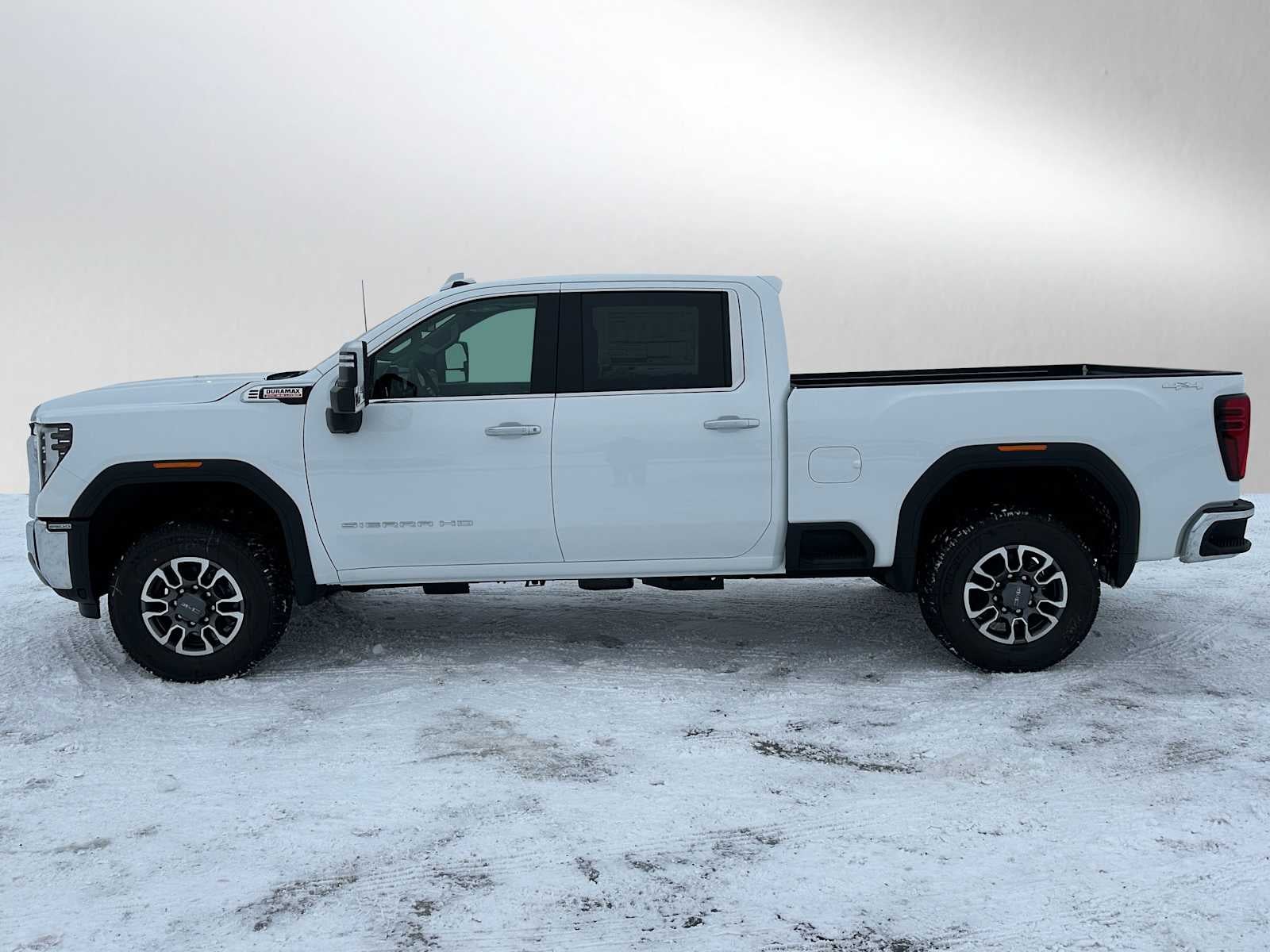 2026 GMC Sierra 2500HD SLT