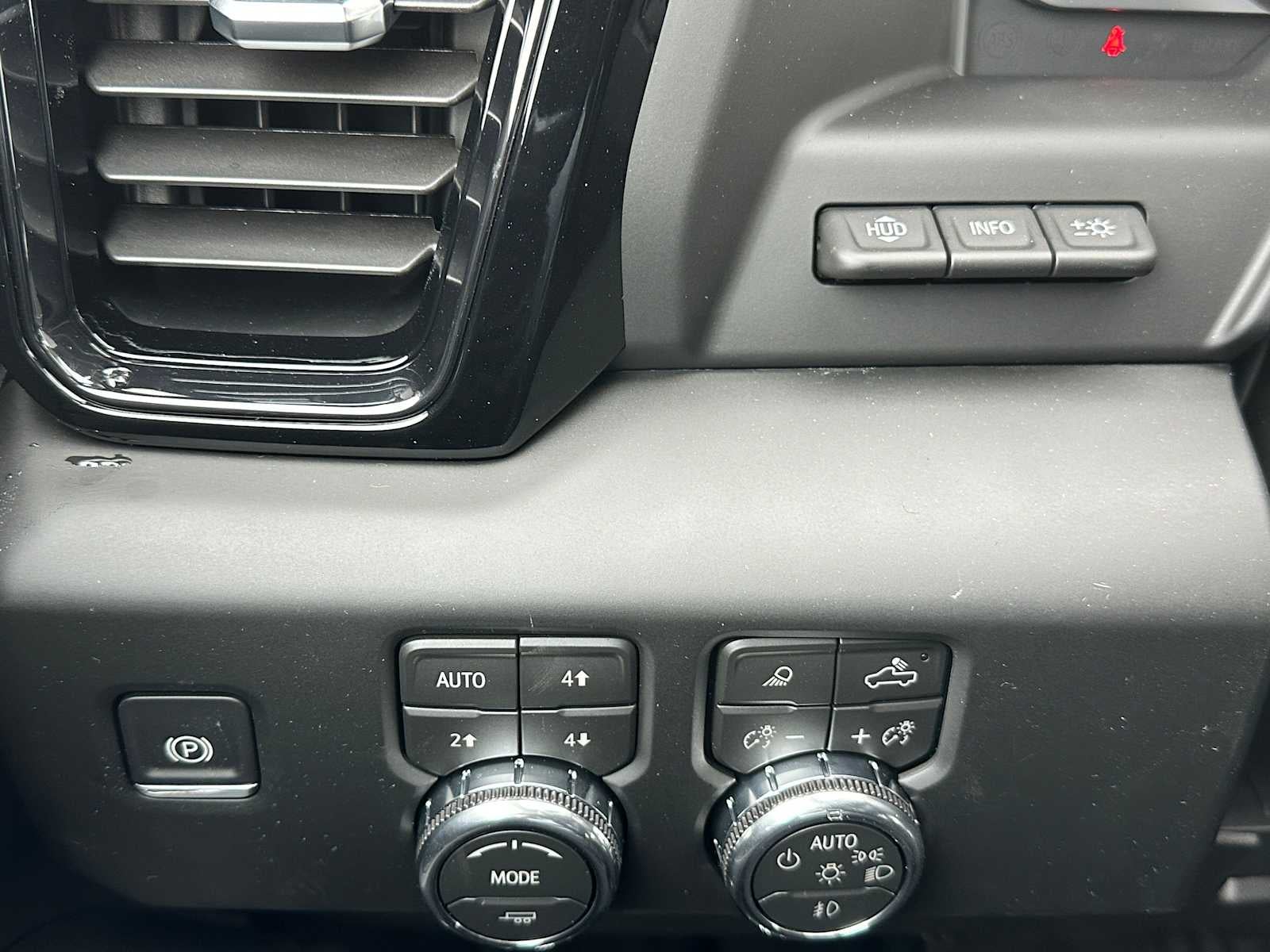 2026 GMC Sierra 2500HD AT4