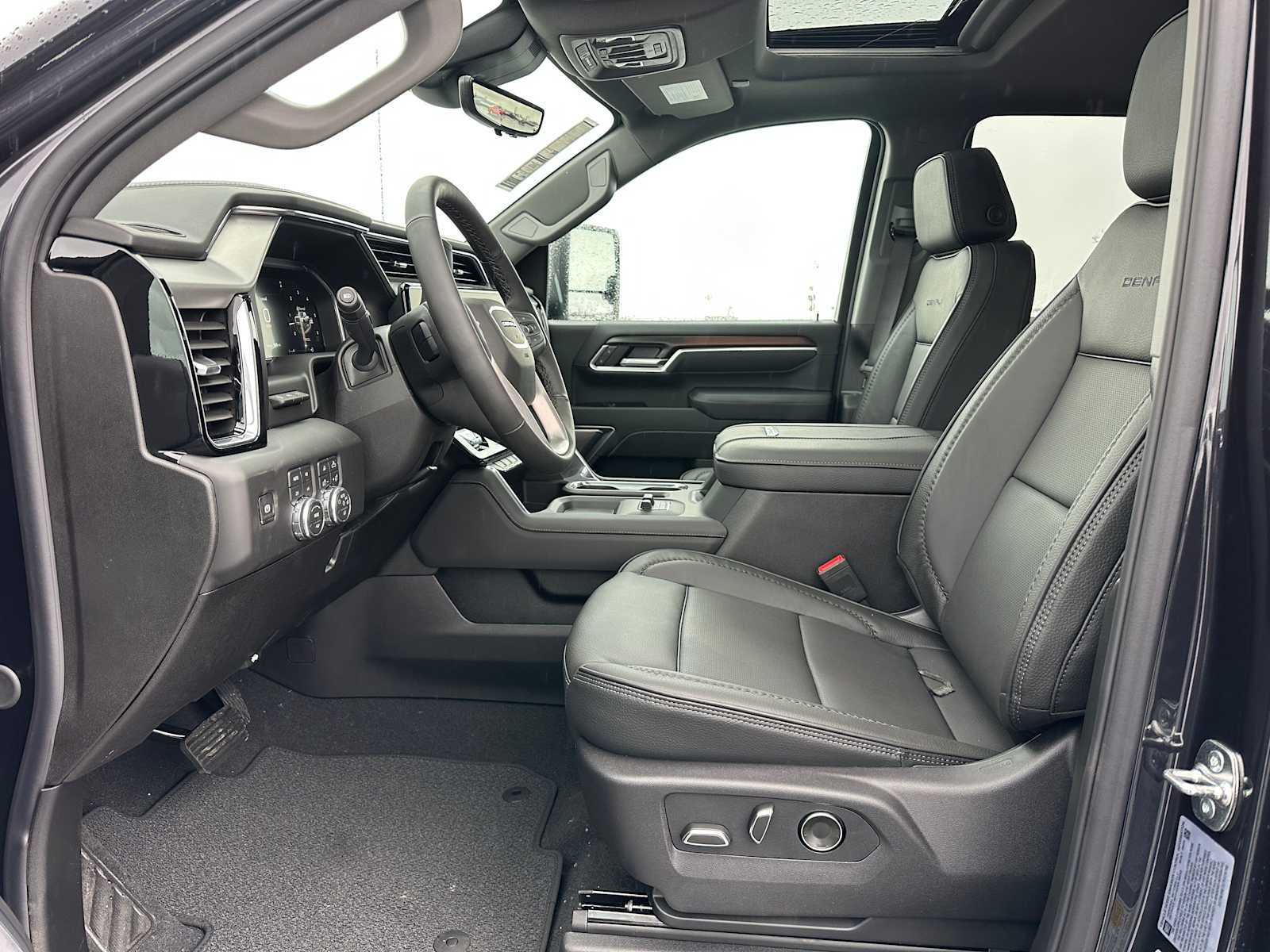 2026 GMC Sierra 2500HD Denali