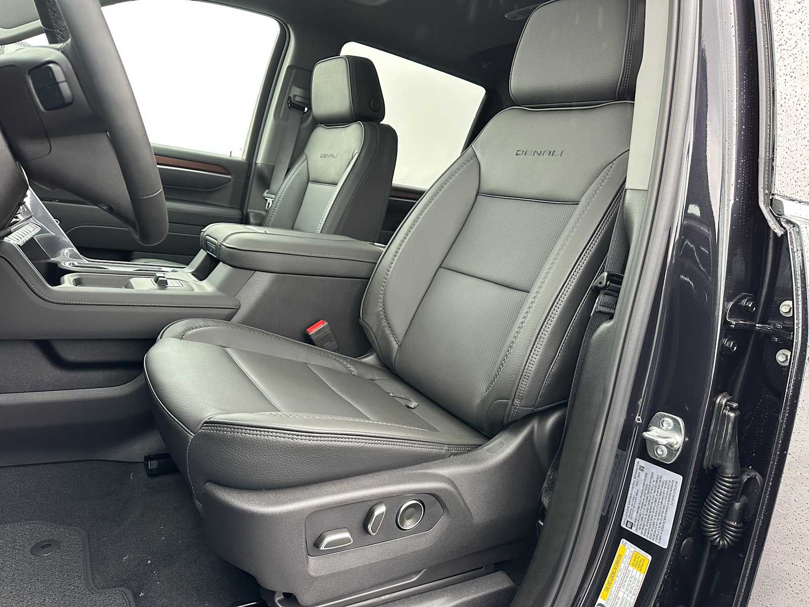 2026 GMC Sierra 2500HD Denali