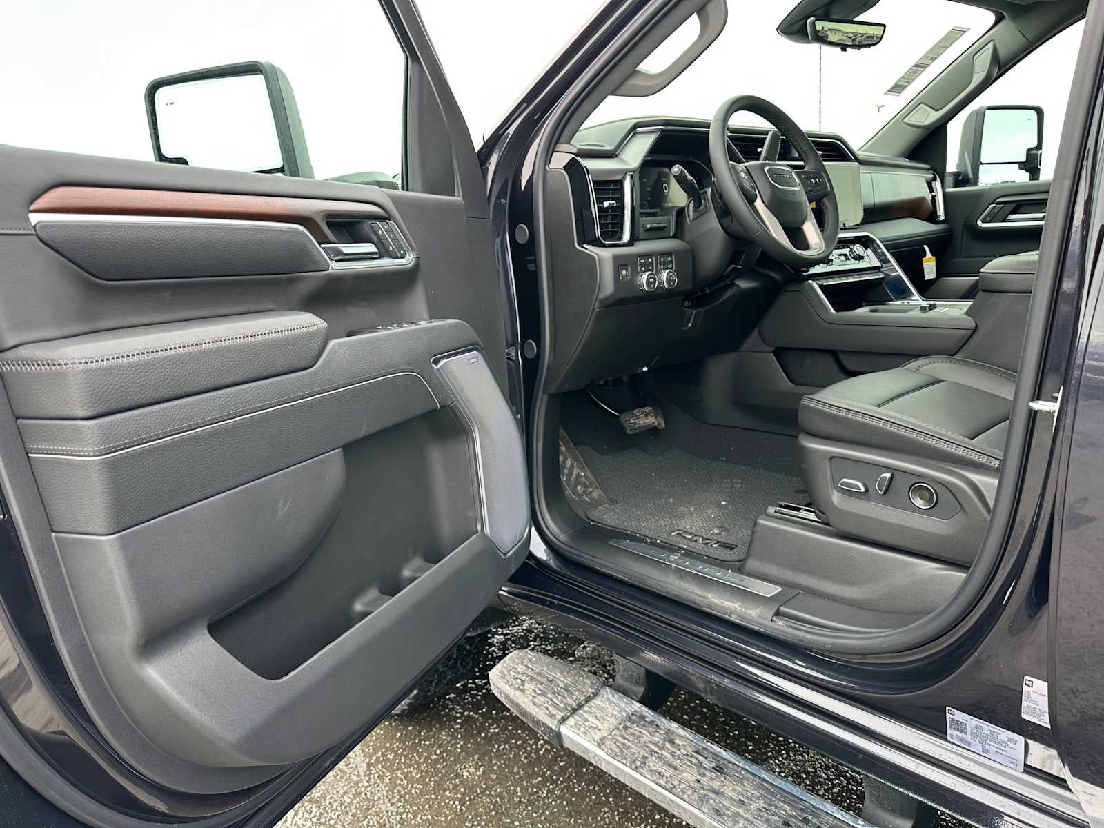 2026 GMC Sierra 2500HD Denali