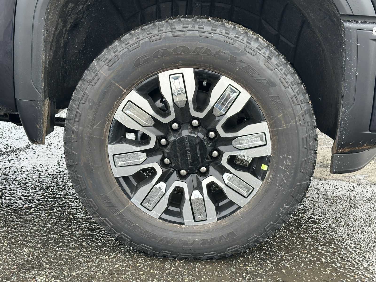 2026 GMC Sierra 2500HD Denali