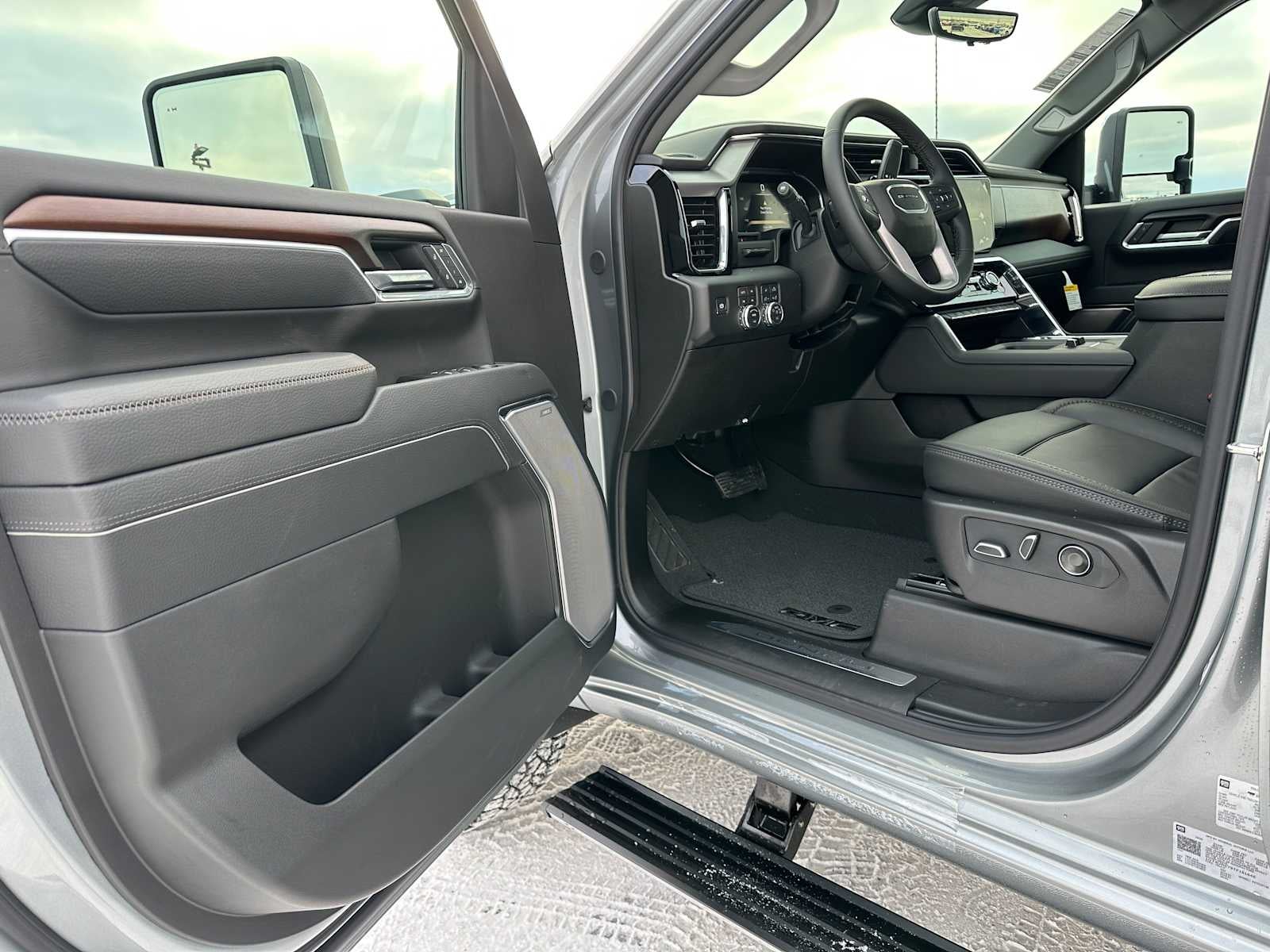 2026 GMC Sierra 2500HD Denali