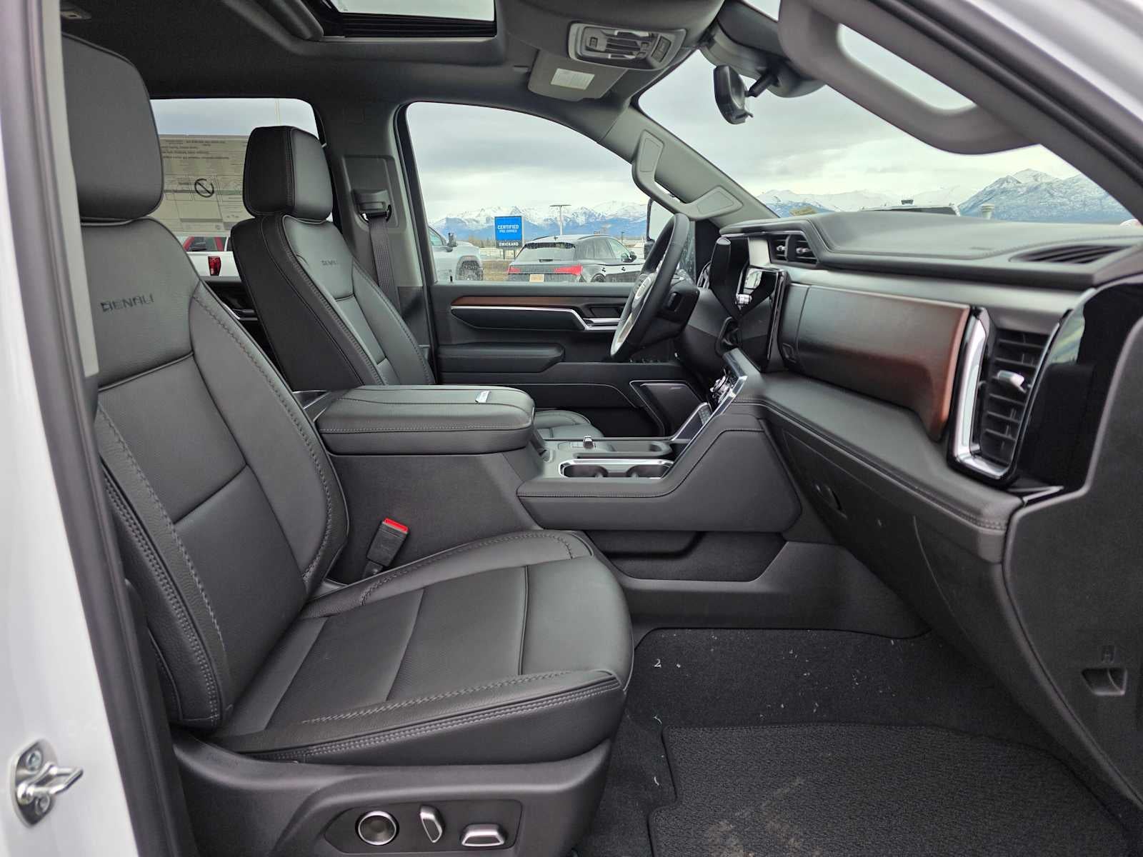 2026 GMC Sierra 2500HD Denali