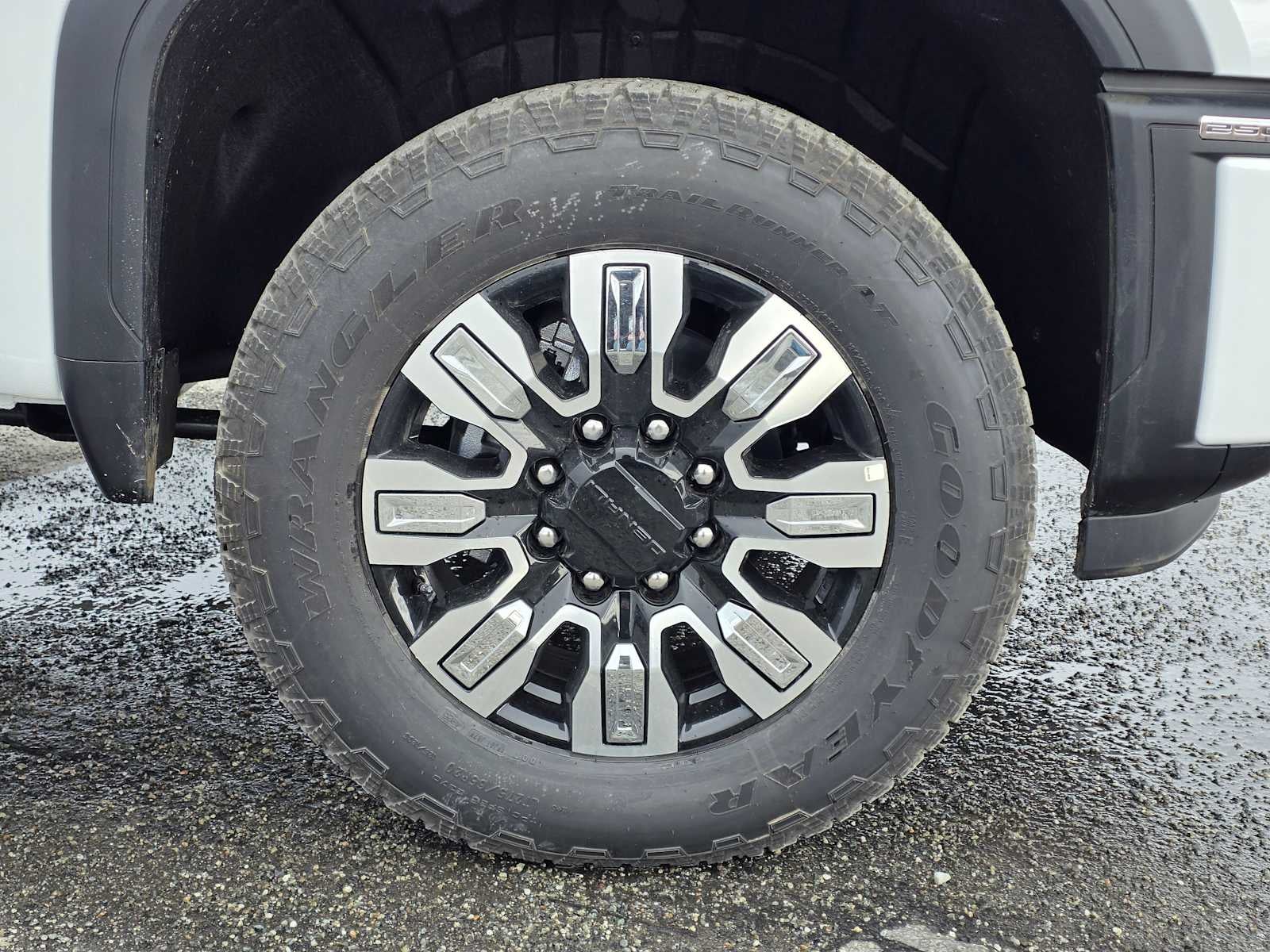 2026 GMC Sierra 2500HD Denali