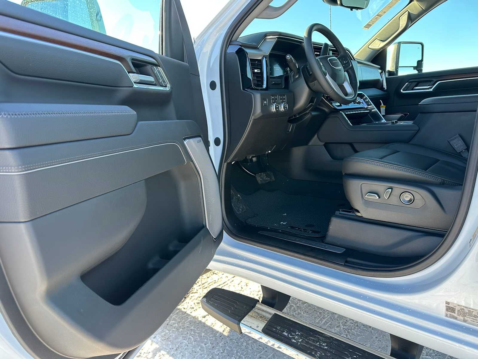 2026 GMC Sierra 2500HD Denali