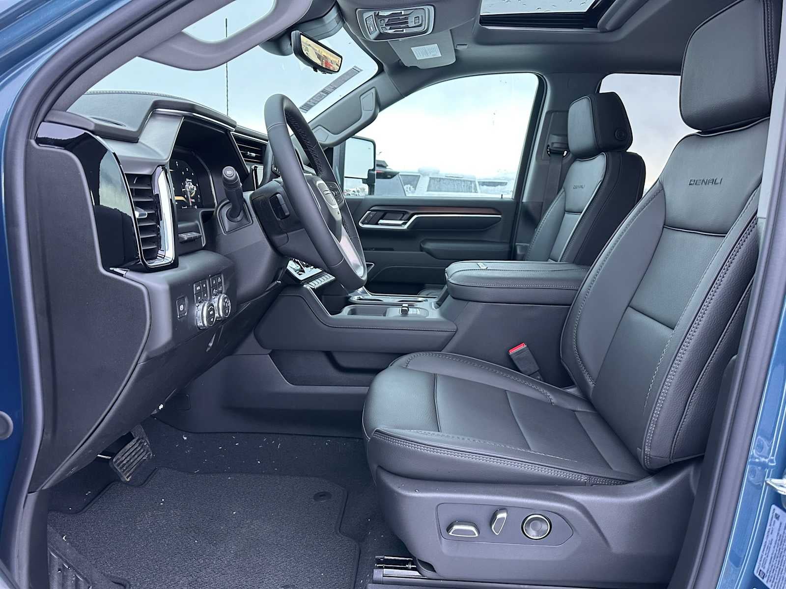 2026 GMC Sierra 2500HD Denali