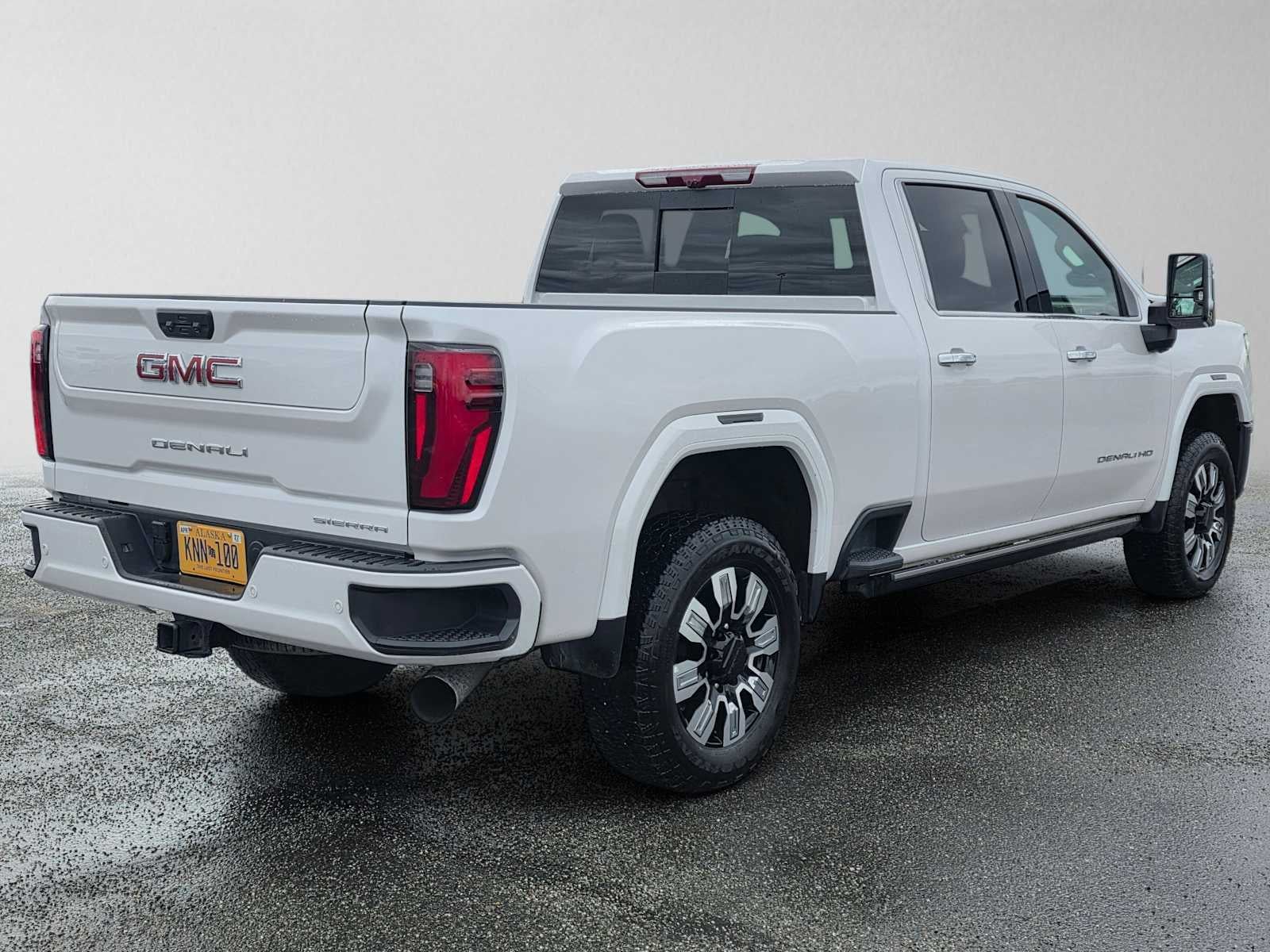2025 GMC Sierra 2500HD Denali