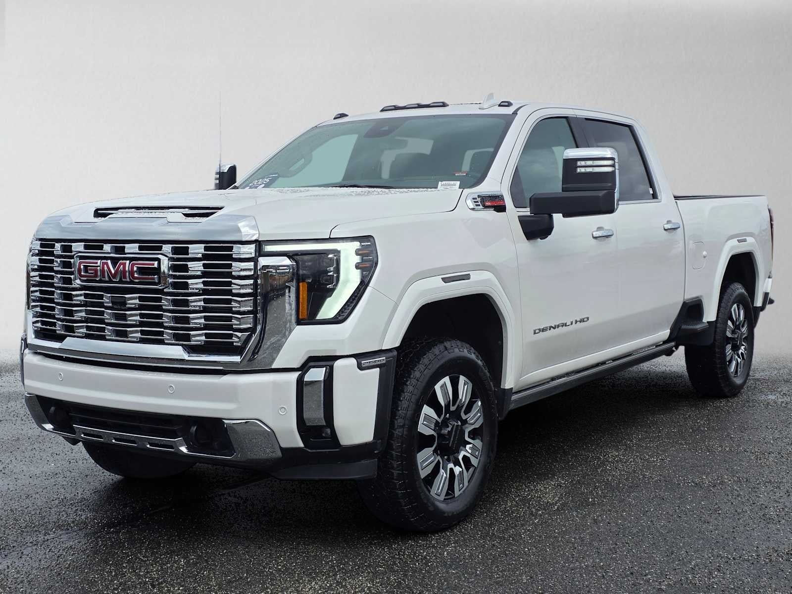 2025 GMC Sierra 2500HD Denali