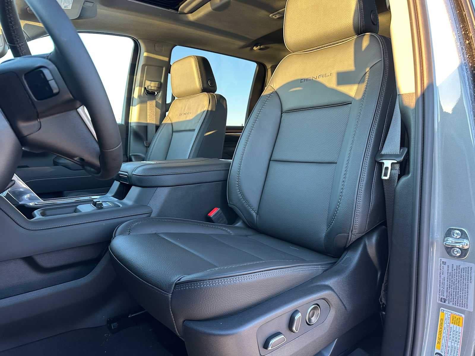 2026 GMC Sierra 2500HD Denali