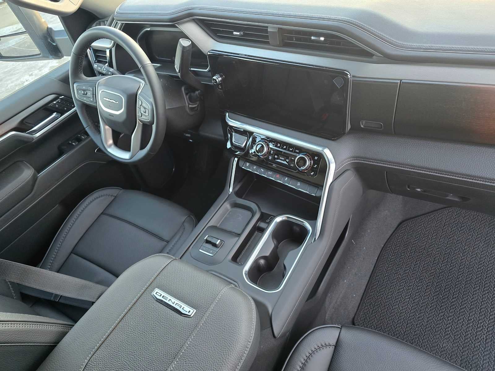 2026 GMC Sierra 2500HD Denali