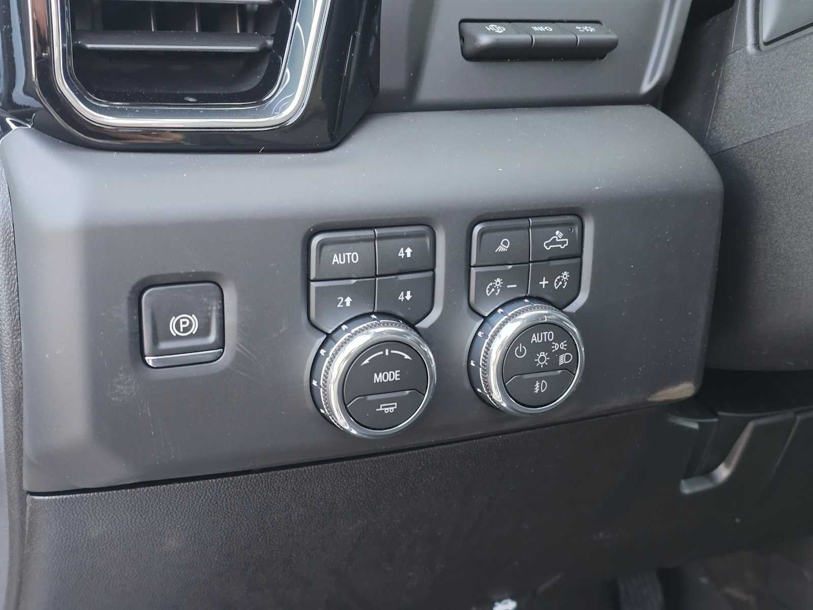 2026 GMC Sierra 2500HD Denali