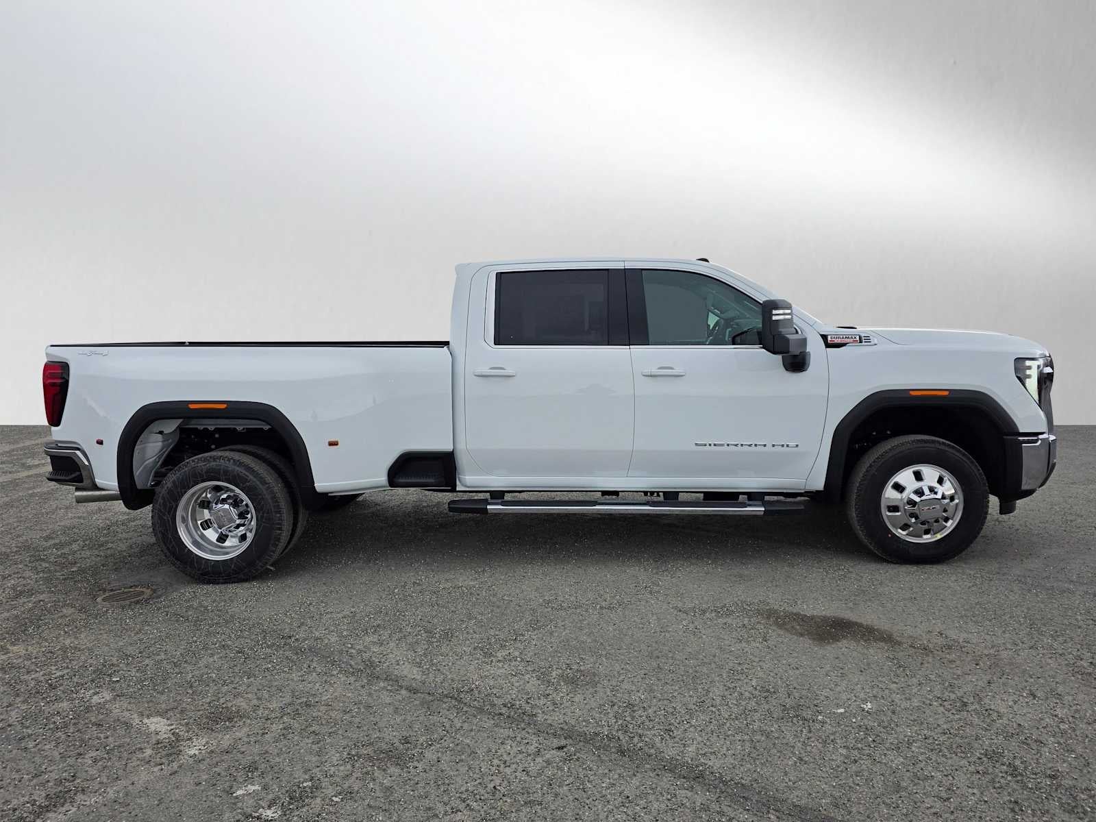 2026 GMC Sierra 3500HD SLE