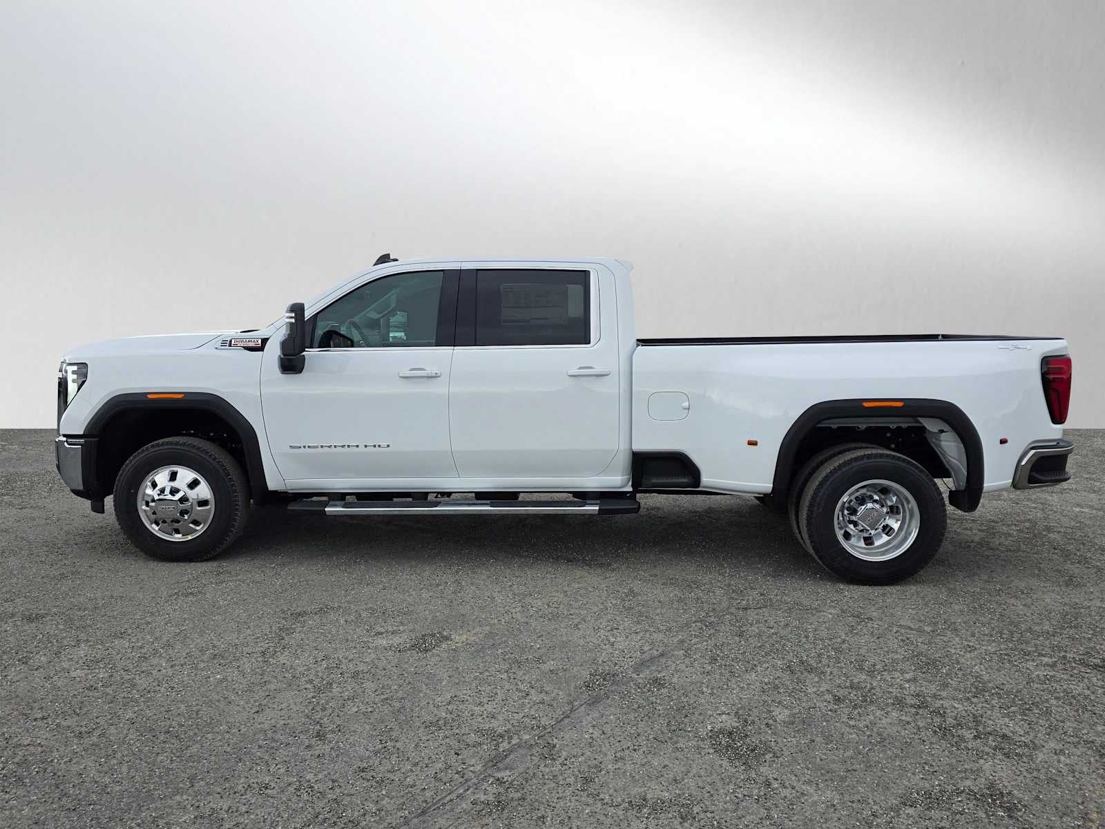 2026 GMC Sierra 3500HD SLE