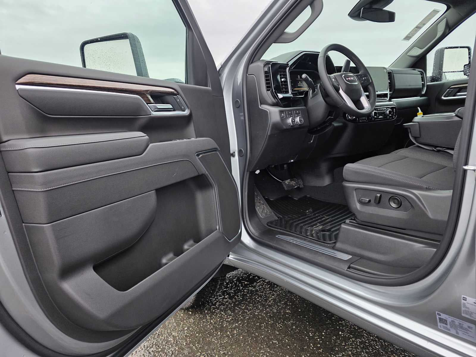 2026 GMC Sierra 3500HD SLE