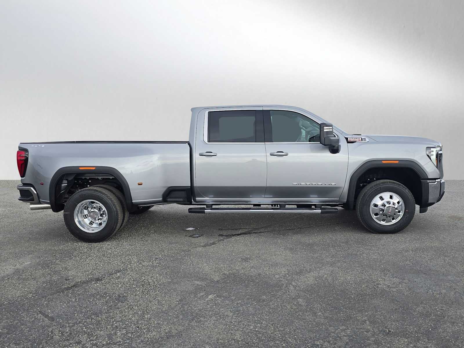 2026 GMC Sierra 3500HD SLE