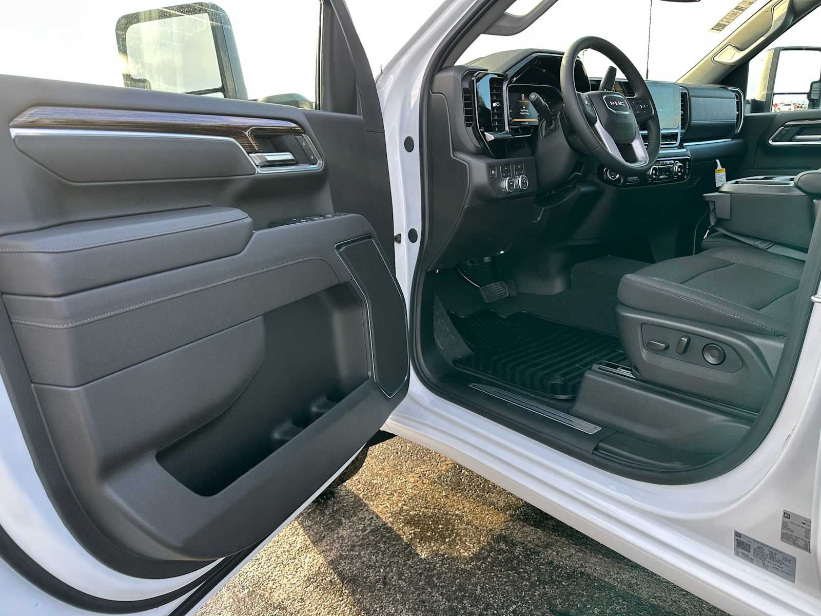 2026 GMC Sierra 3500HD SLE