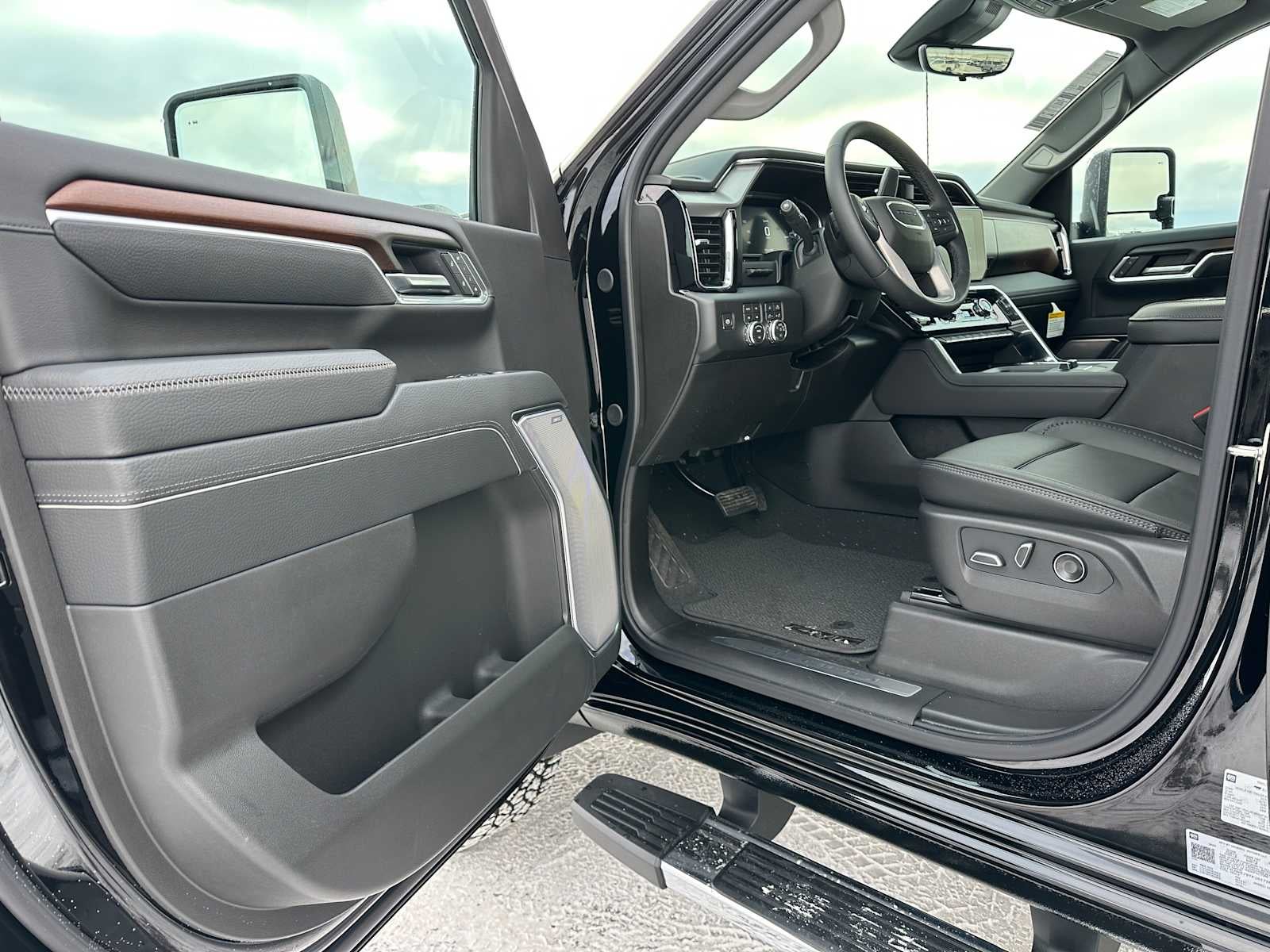 2026 GMC Sierra 3500HD Denali
