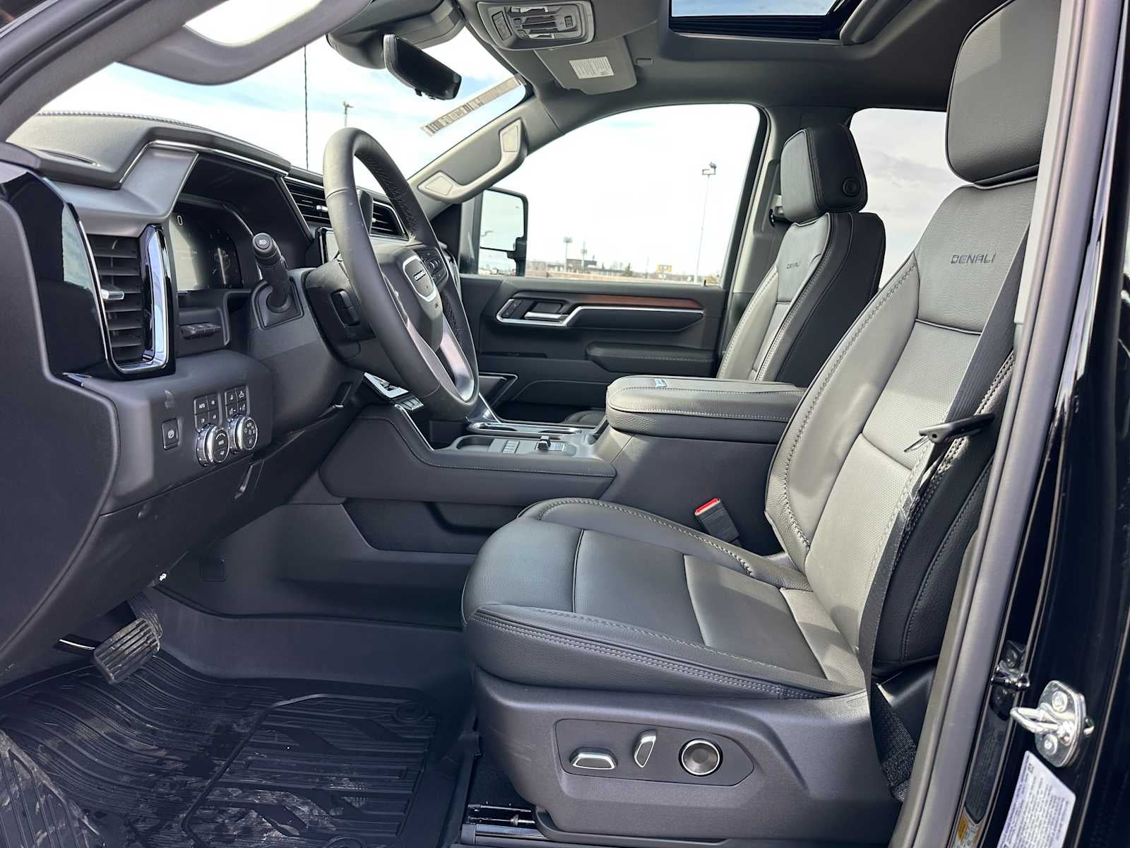 2026 GMC Sierra 3500HD Denali