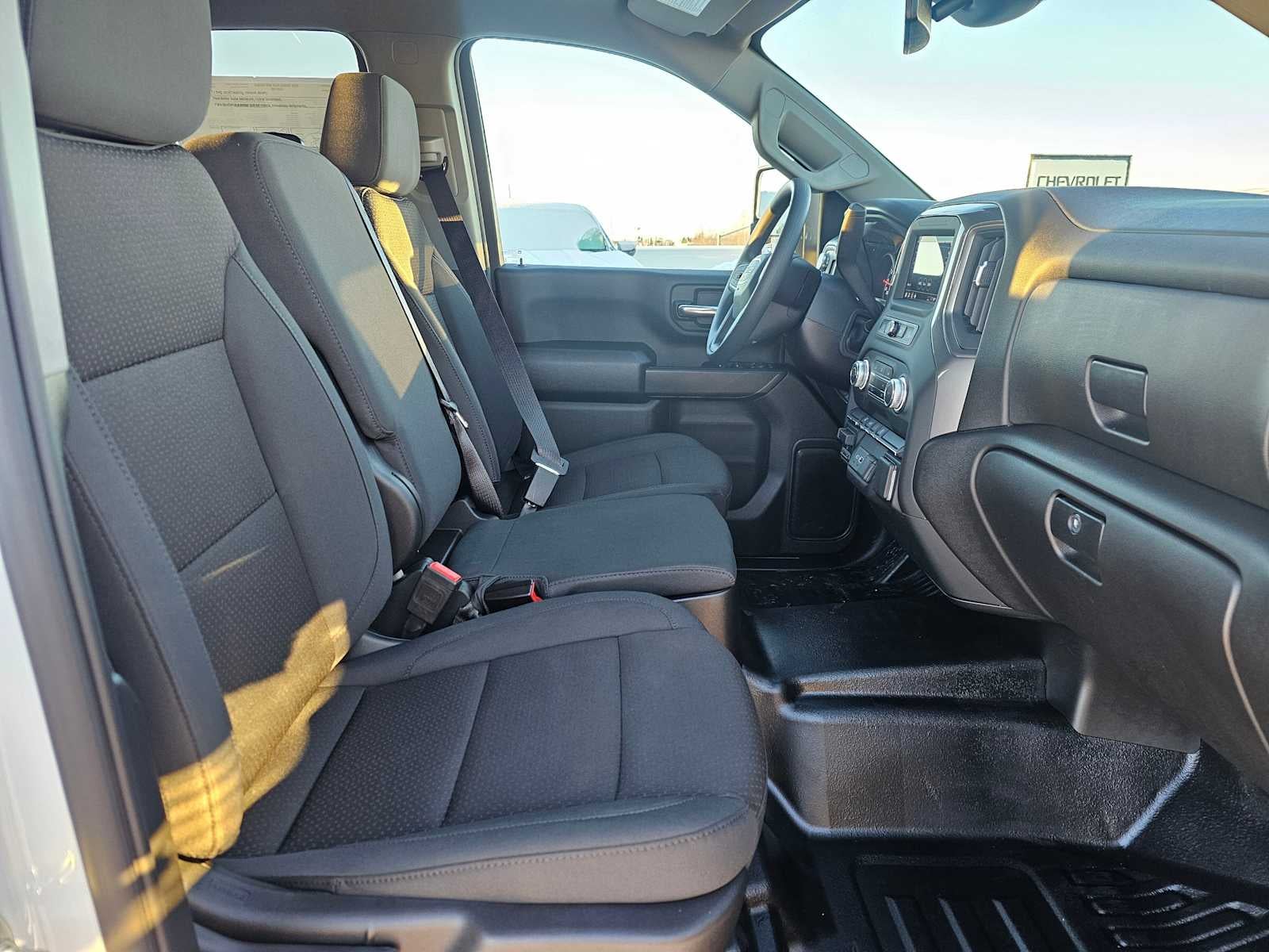 2025 GMC Sierra 2500HD Pro