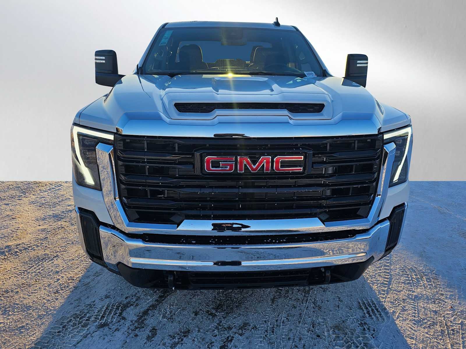 2025 GMC Sierra 2500HD Pro