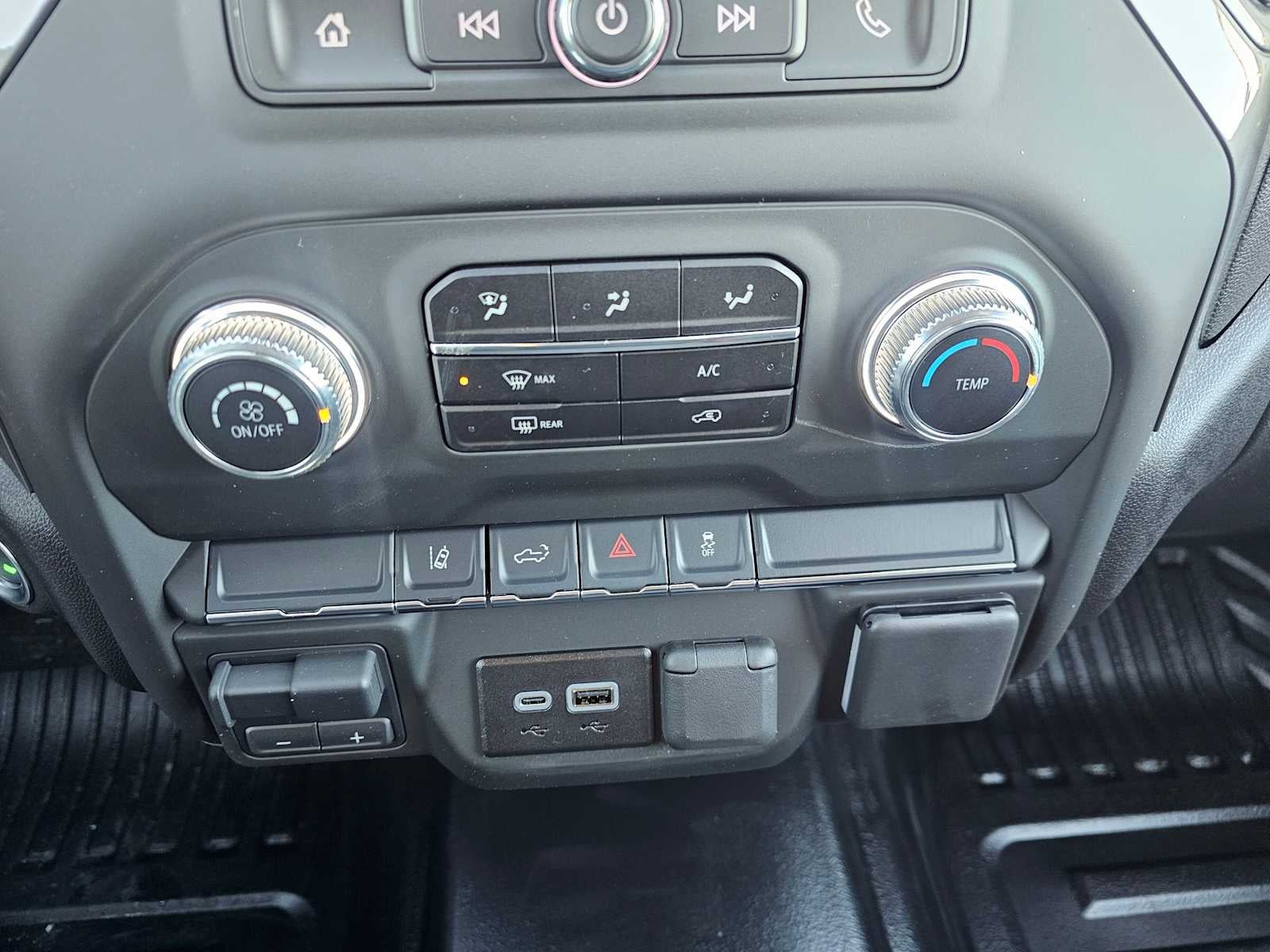 2025 GMC Sierra 2500HD Pro