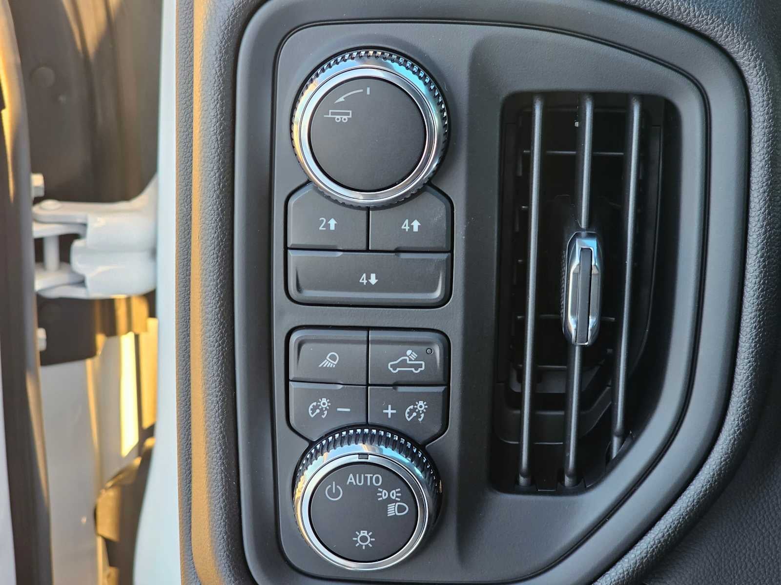 2025 GMC Sierra 2500HD Pro