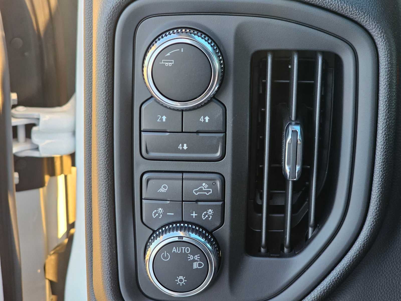 2025 GMC Sierra 2500HD Pro