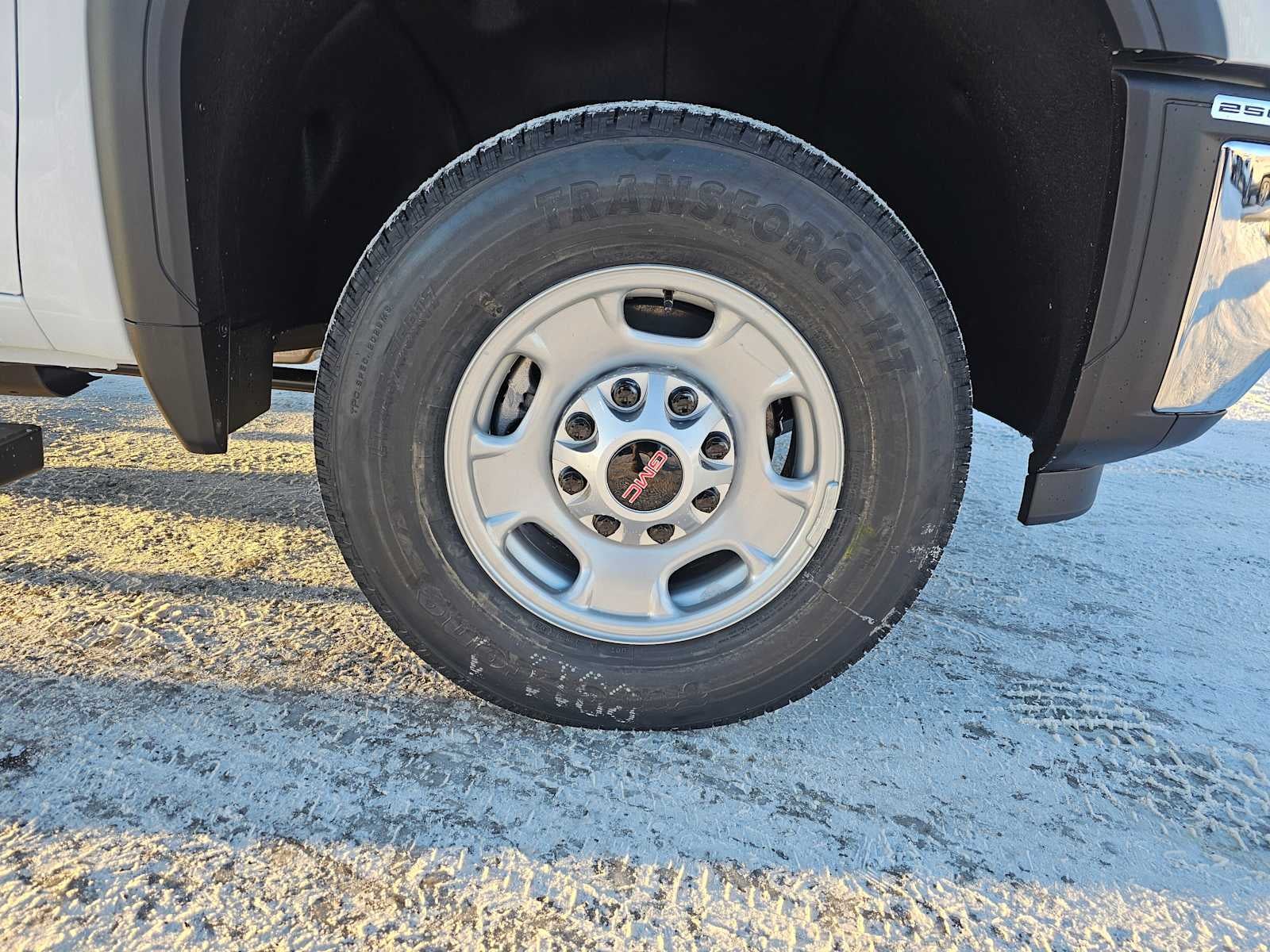 2025 GMC Sierra 2500HD Pro