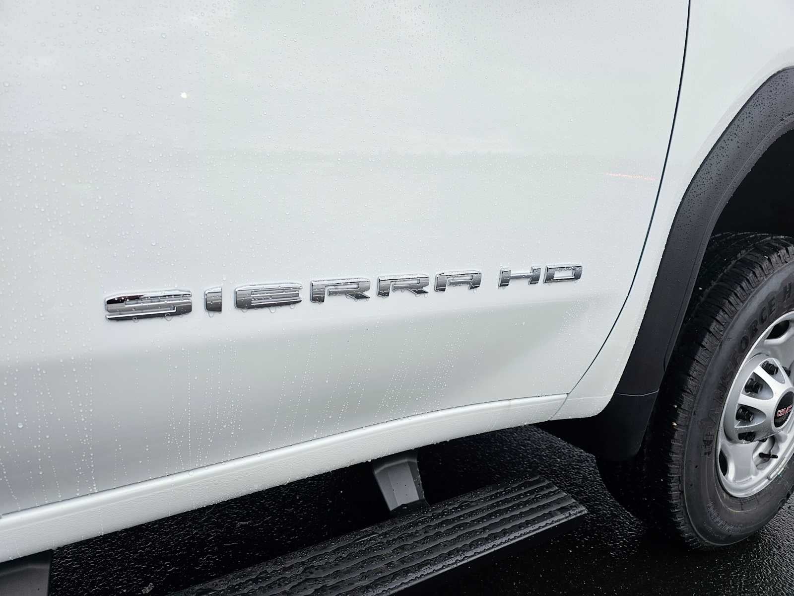 2025 GMC Sierra 2500HD Pro