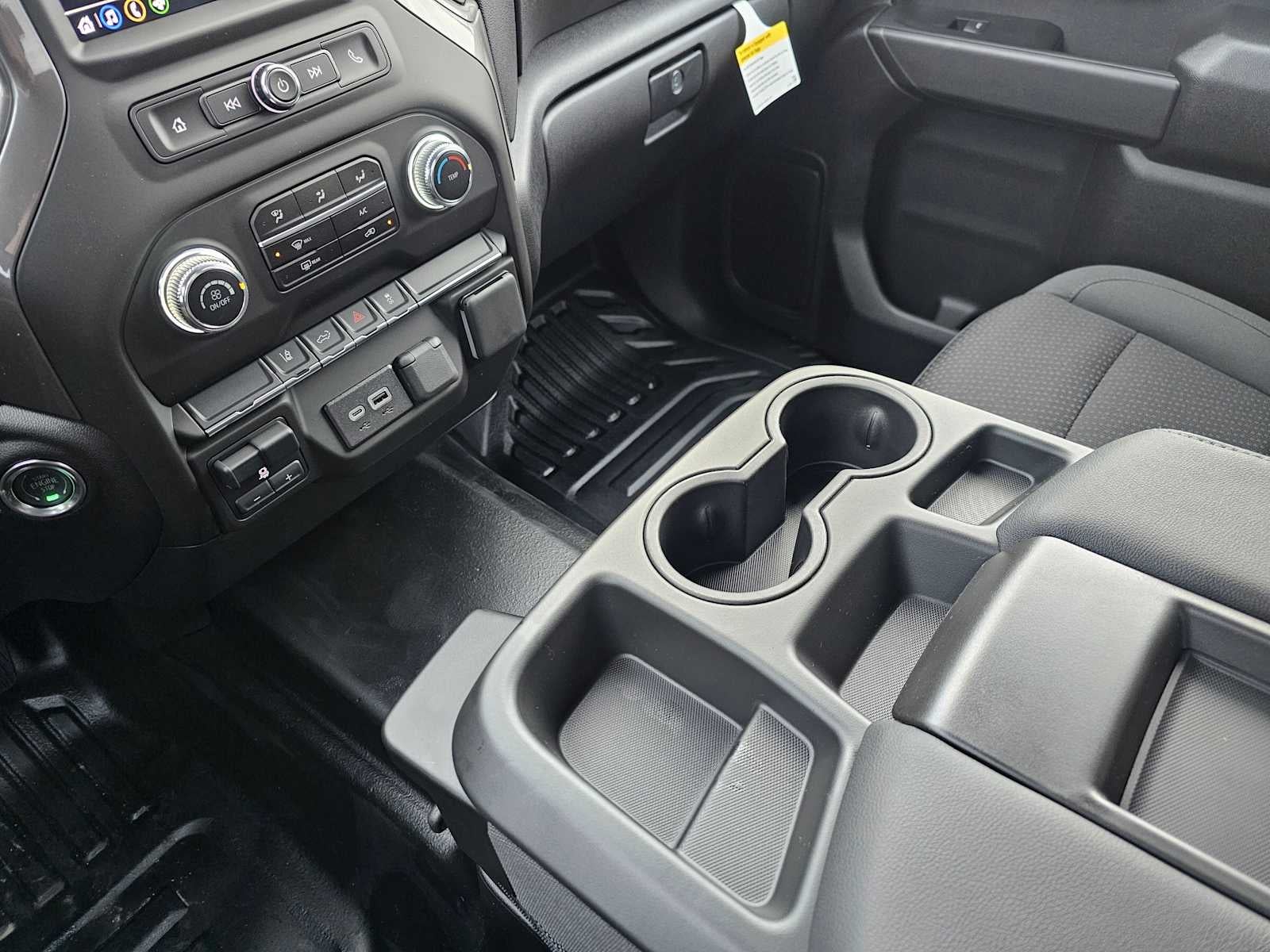 2025 GMC Sierra 2500HD Pro