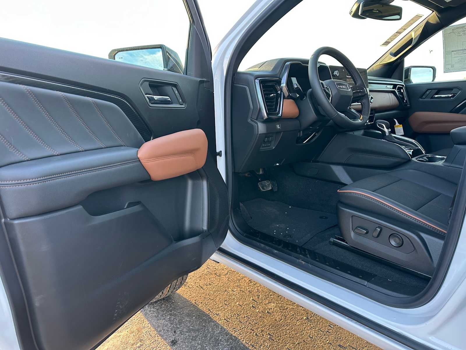 2026 GMC Canyon 4WD AT4