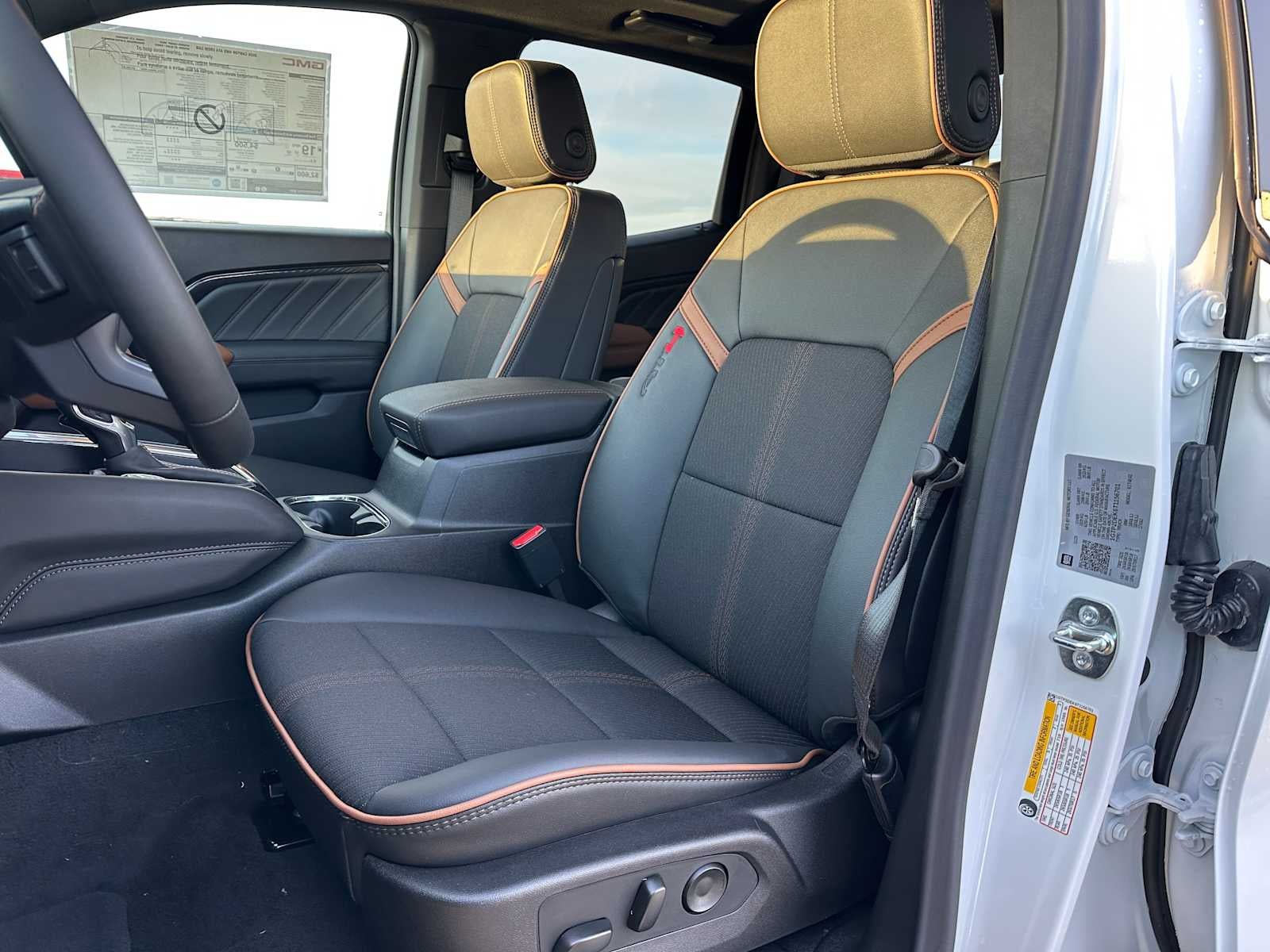 2026 GMC Canyon 4WD AT4