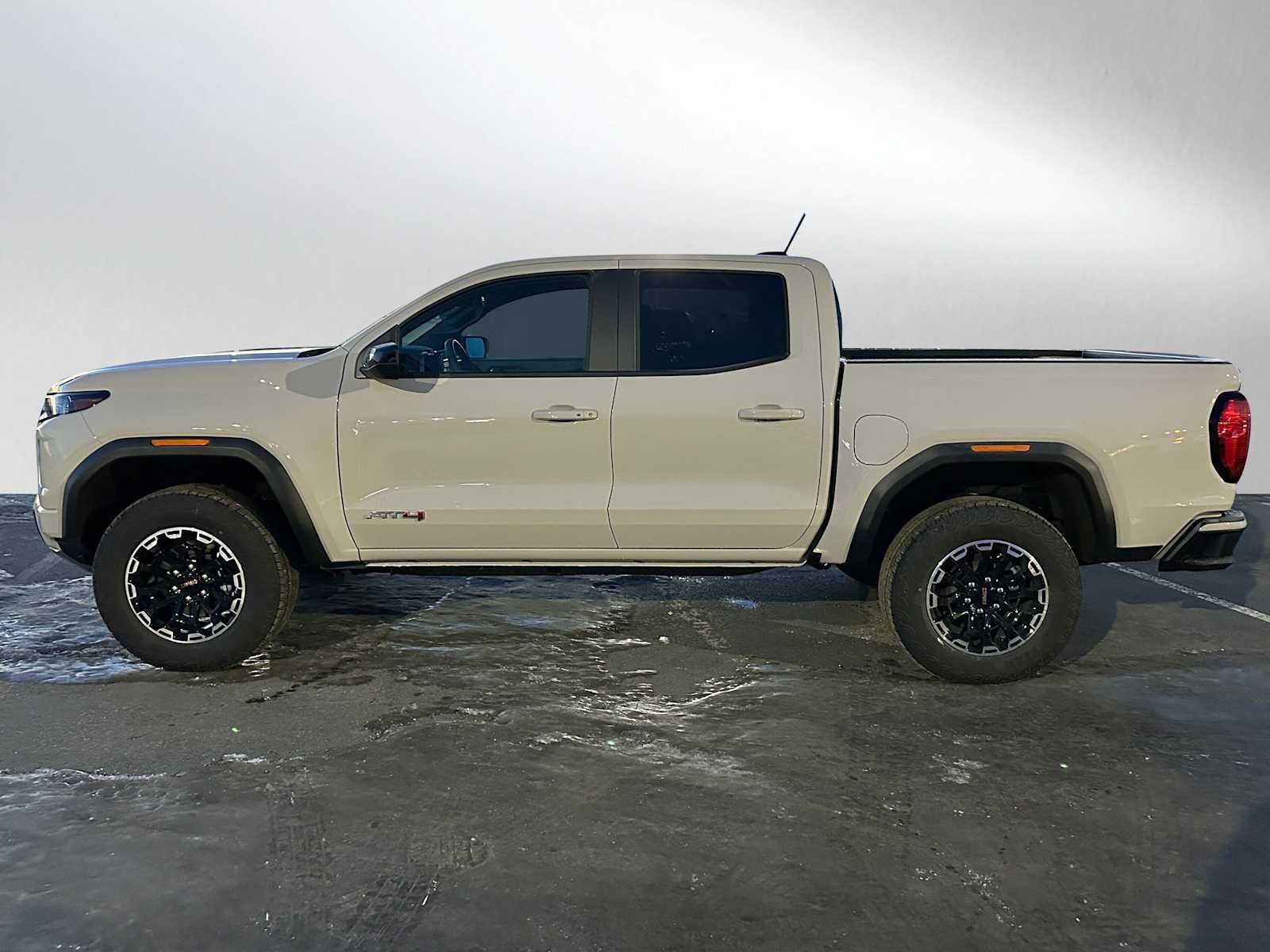 2026 GMC Canyon 4WD AT4