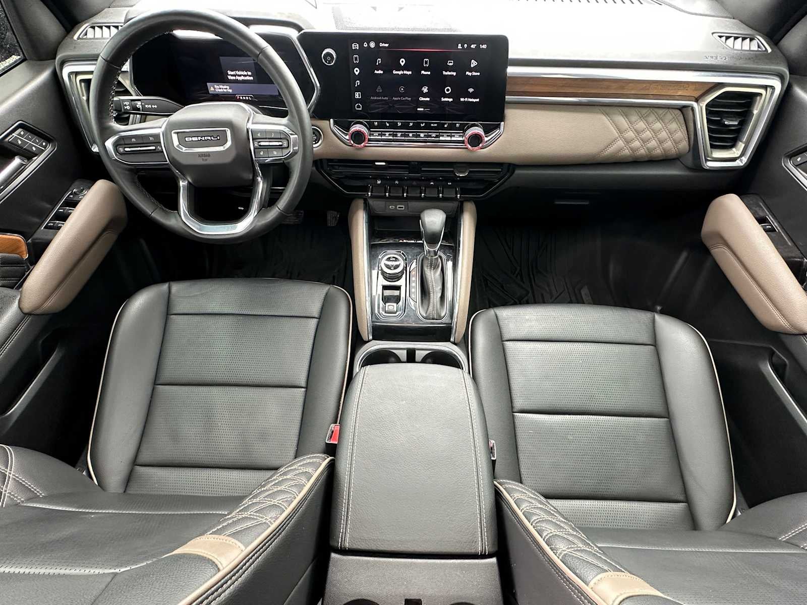 2023 GMC Canyon 4WD Denali