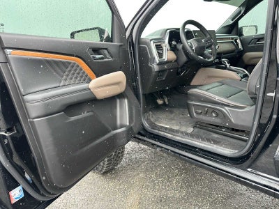 2023 GMC Canyon 4WD Denali