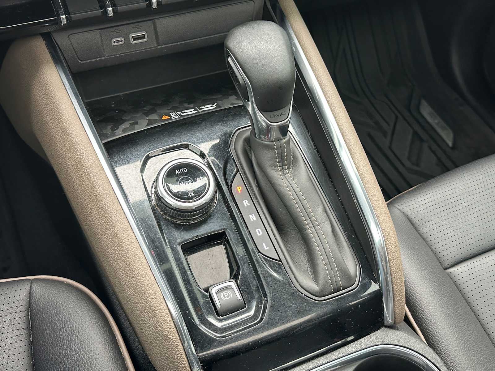 2023 GMC Canyon 4WD Denali