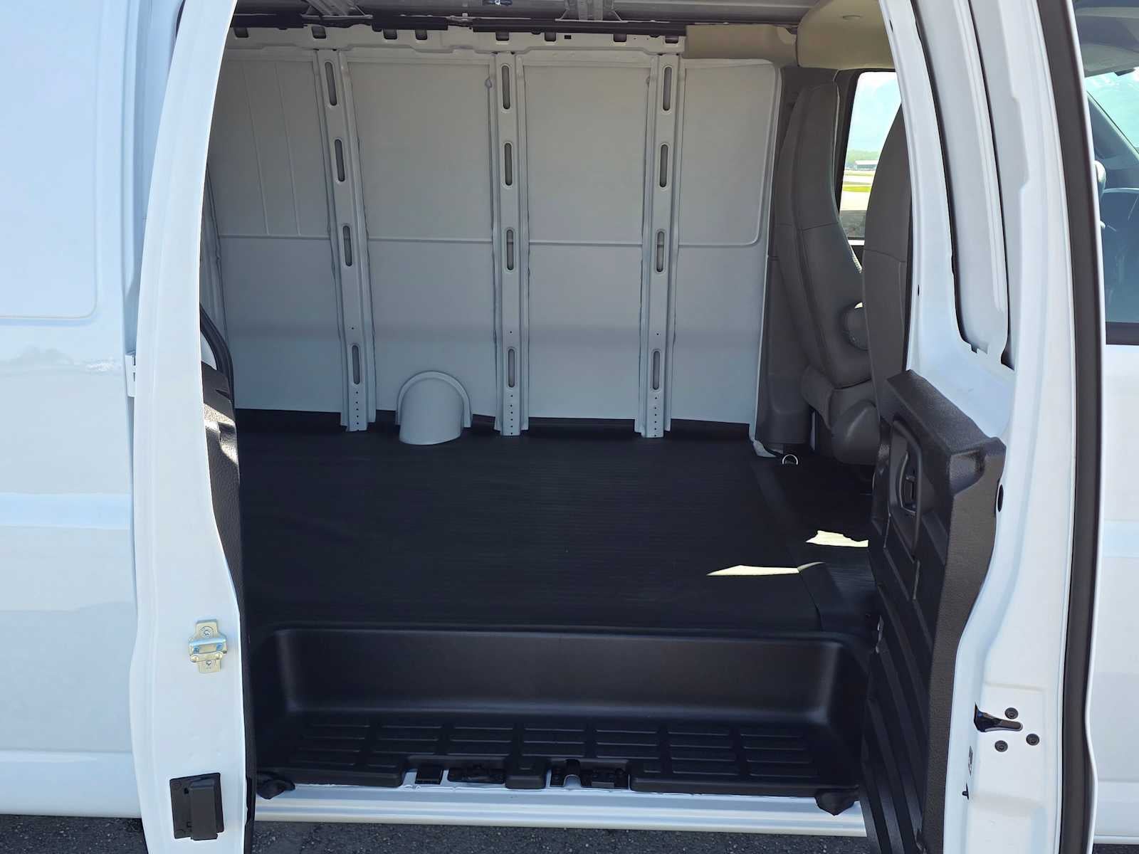 2026 GMC Savana Cargo Van Base