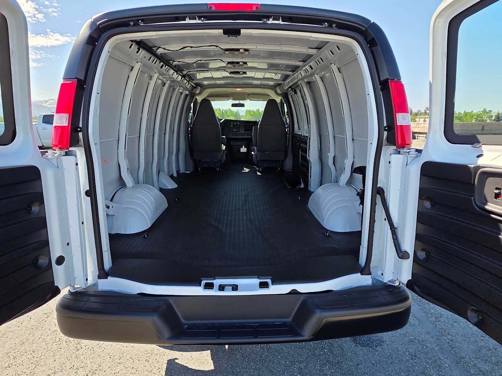 2026 GMC Savana Cargo Van Base