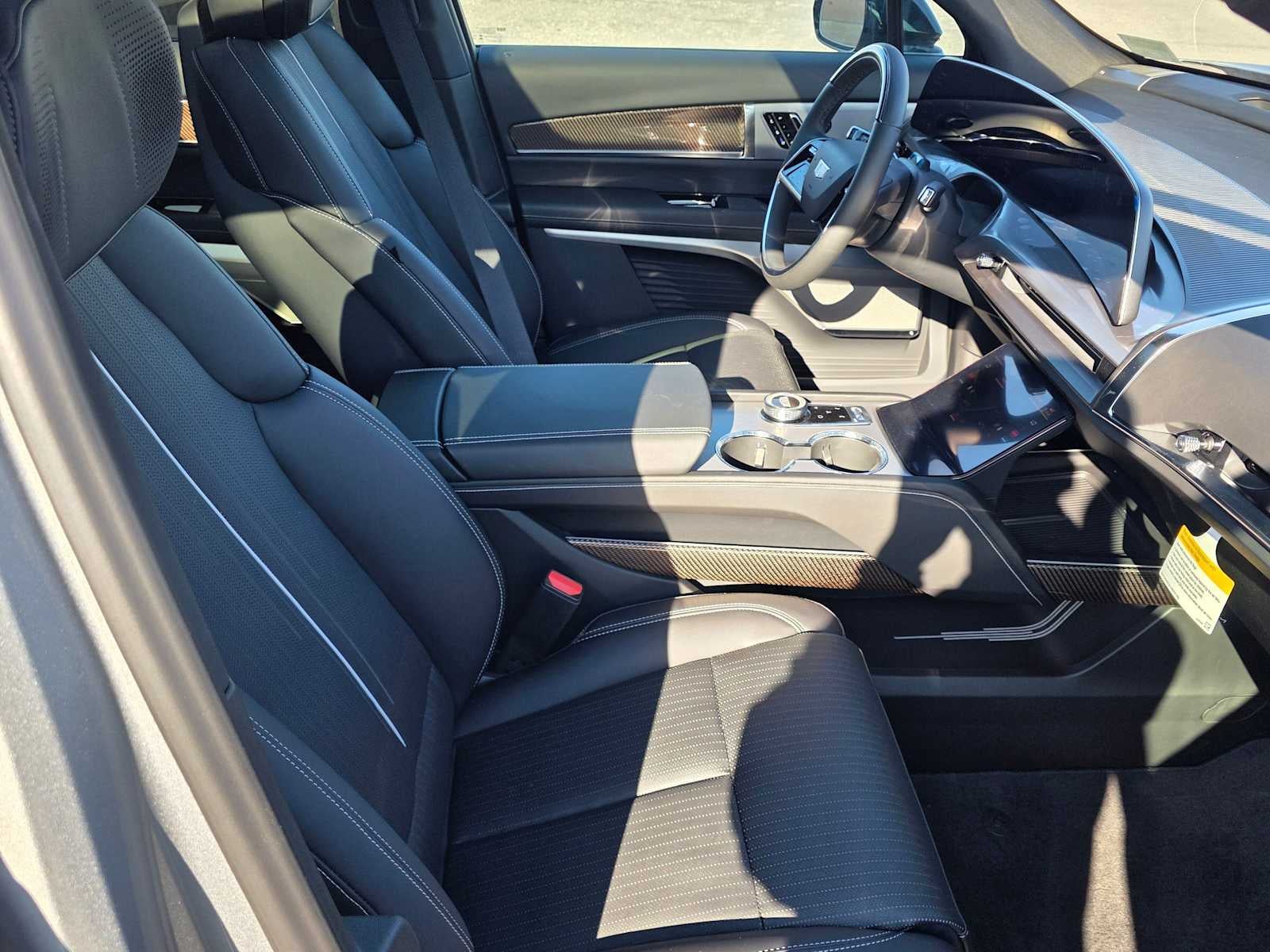 2026 Cadillac VISTIQ Sport